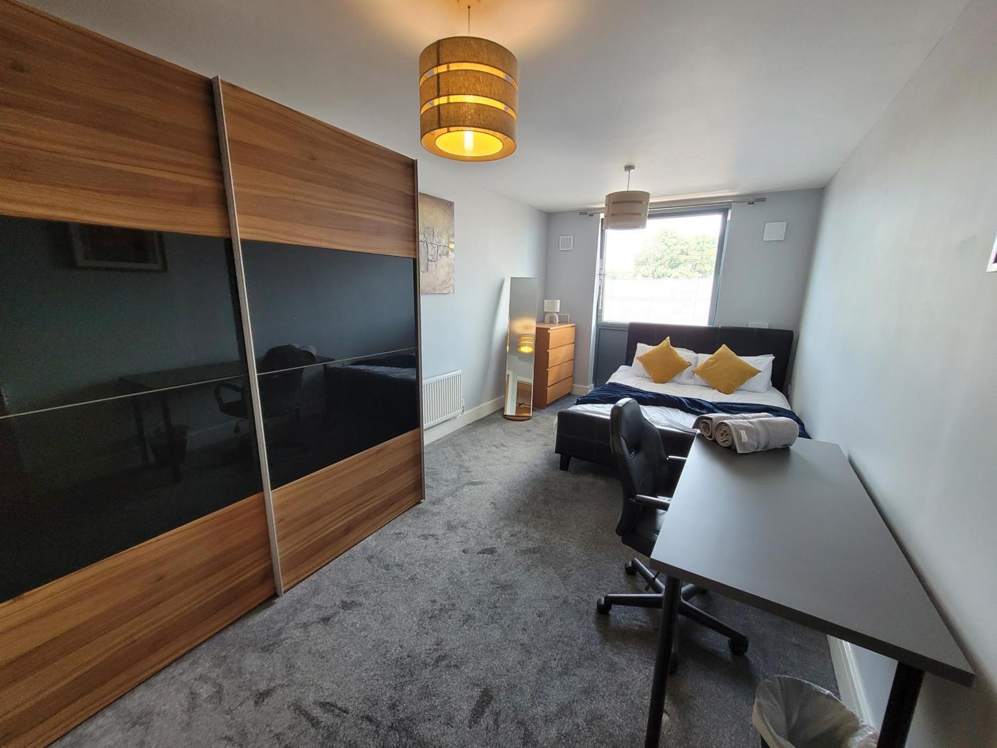 Lesley Court- A Lovely Spacious 2 Bedroom Apartment By Catchpole Stays Chelmsford Exteriér fotografie