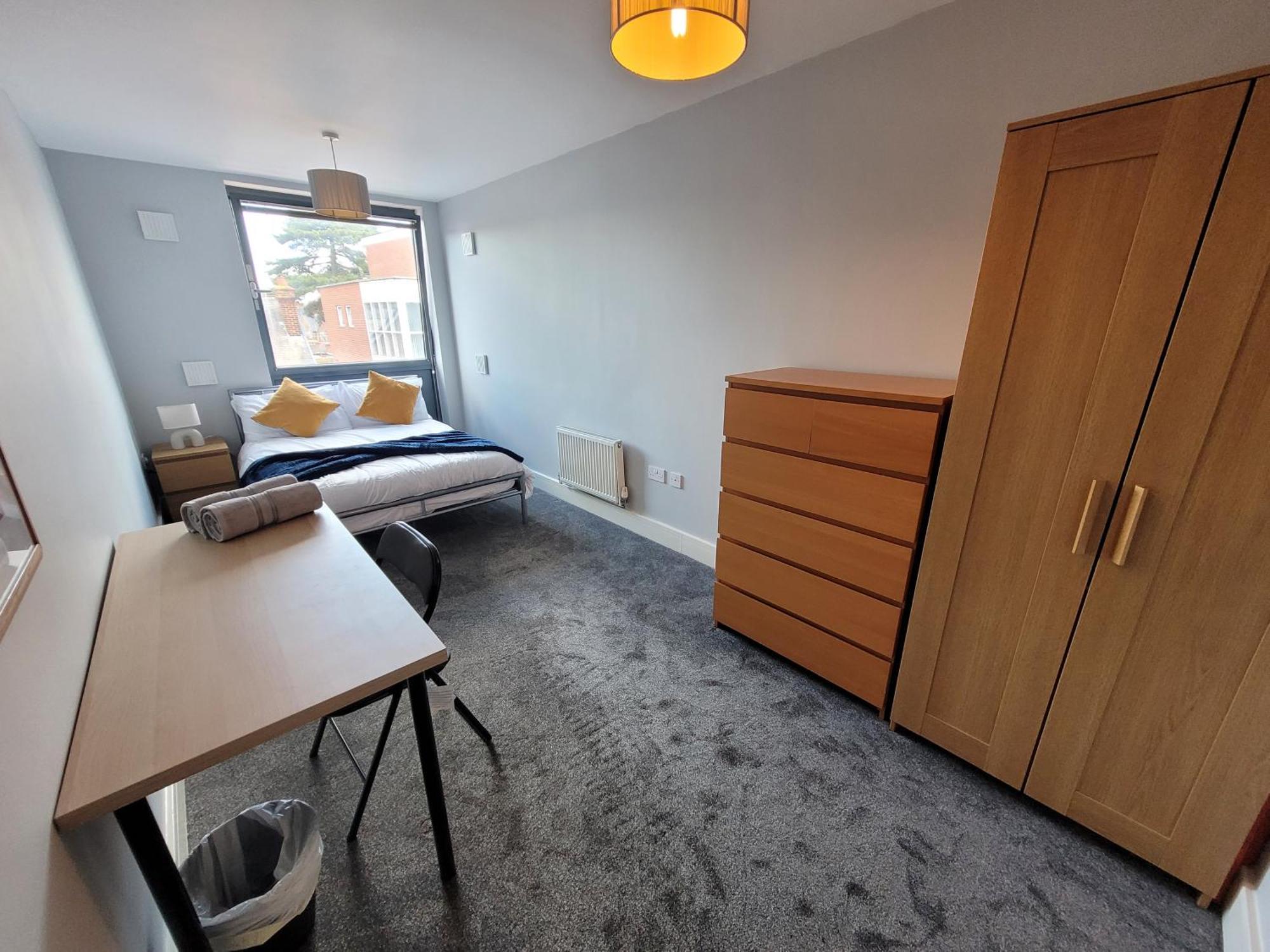 Lesley Court- A Lovely Spacious 2 Bedroom Apartment By Catchpole Stays Chelmsford Exteriér fotografie